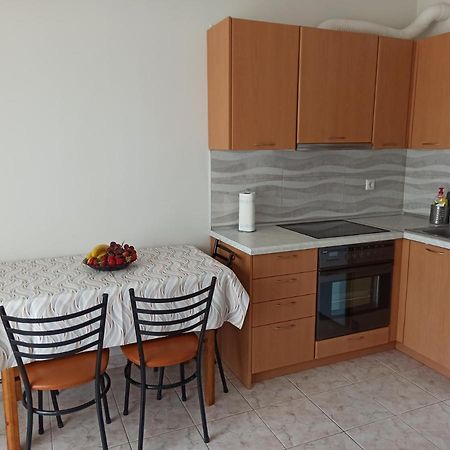 1 Bedroom Apartment In Nea Kallikrateia Exterior foto