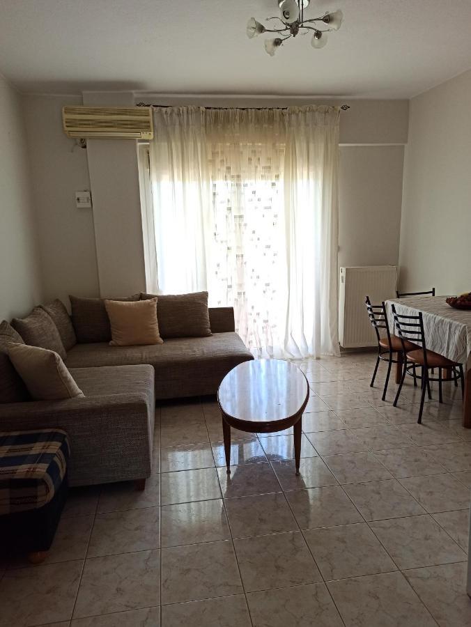 1 Bedroom Apartment In Nea Kallikrateia Exterior foto