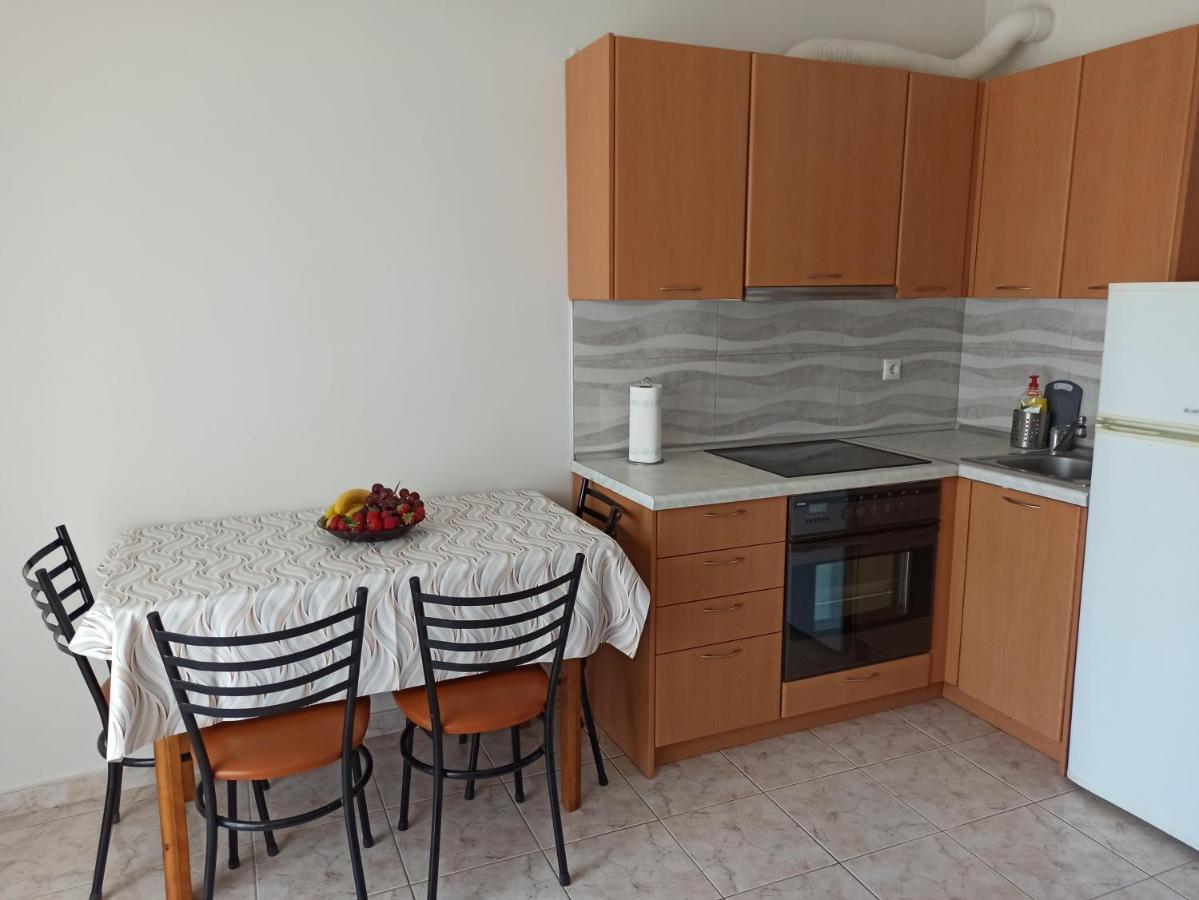 1 Bedroom Apartment In Nea Kallikrateia Exterior foto