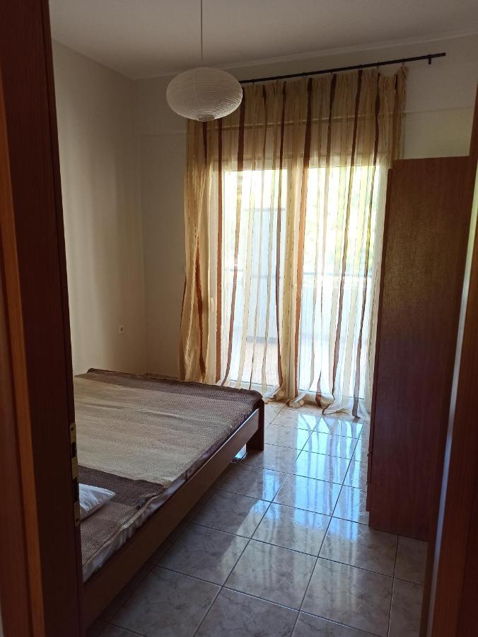 1 Bedroom Apartment In Nea Kallikrateia Exterior foto