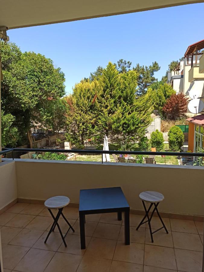 1 Bedroom Apartment In Nea Kallikrateia Exterior foto